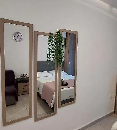 Appartement With Oleg C17