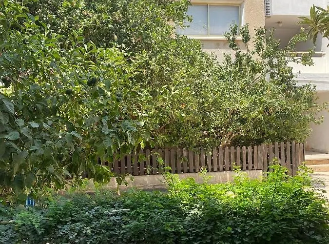 דירה With Oleg C17 פאראלימני